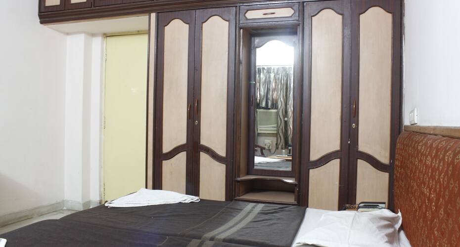 Paradise Kunas Guest House HYDERABAD, Hyderabad 5